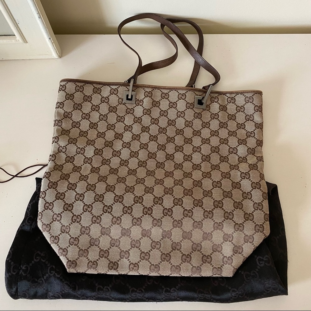 Authentic Gucci tote !